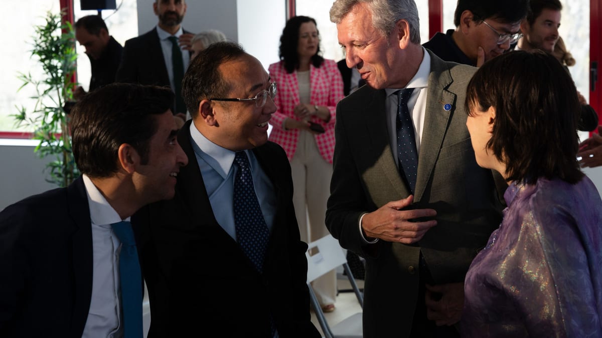 Fotografía que ilustra la noticia: China aplaude el visto bueno de Defensa a la planta de SAIC en Ferrol y reclama un trato "no discriminatorio" para sus empresas