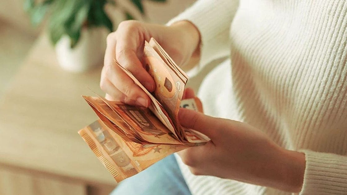 Fotografía que ilustra la noticia: El BCE sube los tipos al 2,50% y los depósitos reaccionan: hasta un 3,25% TAE en octubre