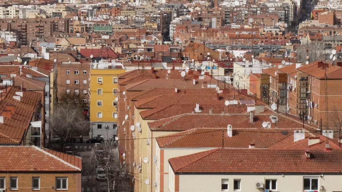 Fotografía que ilustra la noticia: El casero puede obligar al inquilino a contratar un seguro de hogar con responsabilidad civil si así se pacta en el contrato