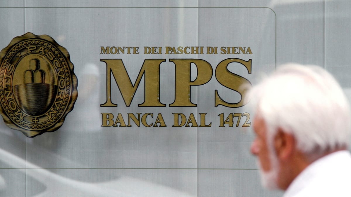 Fotografía que ilustra la noticia: MPS contraataca con dos opas por 34.000 millones para esquivar la absorción de Intesa