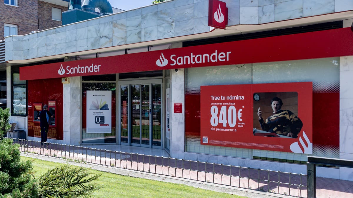 Fotografía que ilustra la noticia: Santander amplía su segmento Select a universitarios y suma nuevas vías de acceso al programa premium
